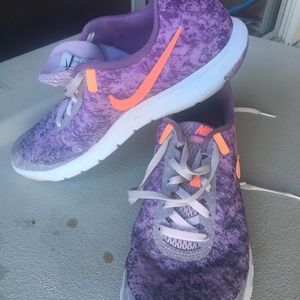 Use nike running shoes